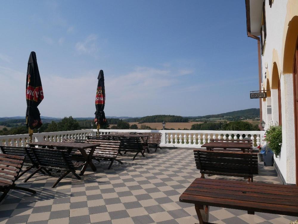 Hotel Stamberk Naceradec Kültér fotó